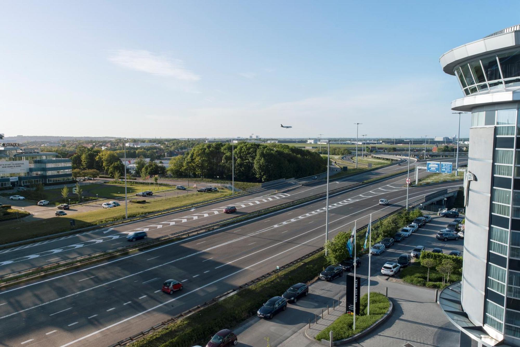 Van Der Valk Hotel Brussels Airport Diegem Bagian luar foto