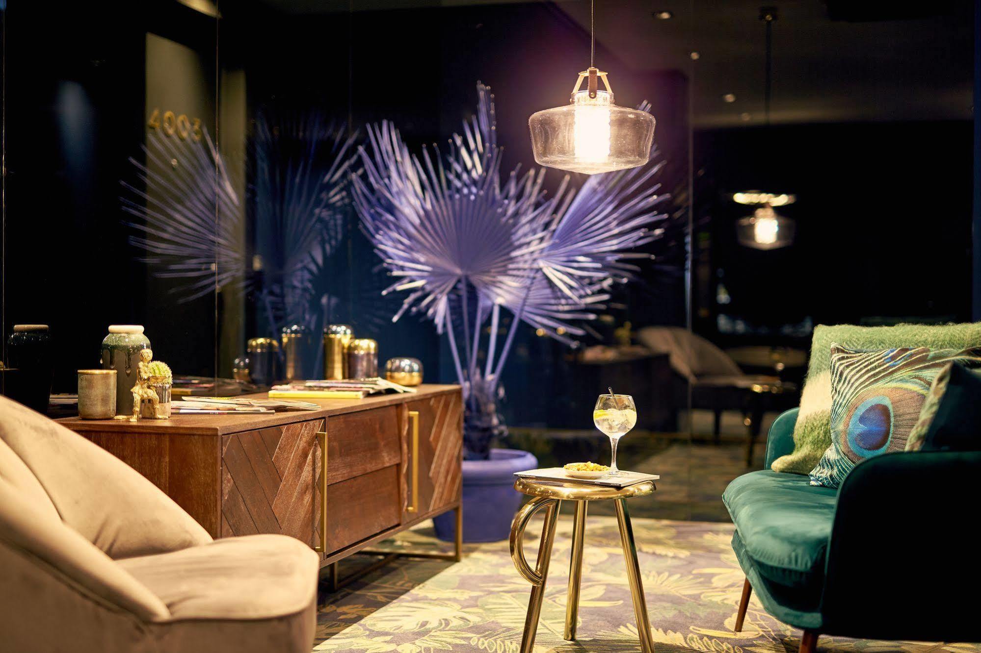 Van Der Valk Hotel Brussels Airport Diegem Bagian luar foto